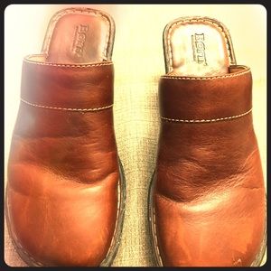 Born Clogs